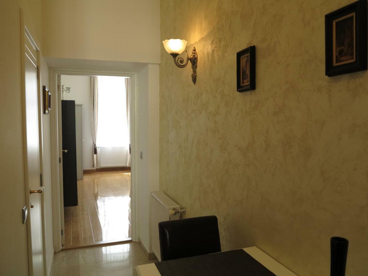 Small Luxury Kapitol Apartment Vienna Luaran gambar