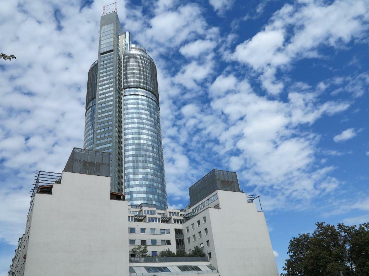 Small Luxury Kapitol Apartment Vienna Luaran gambar