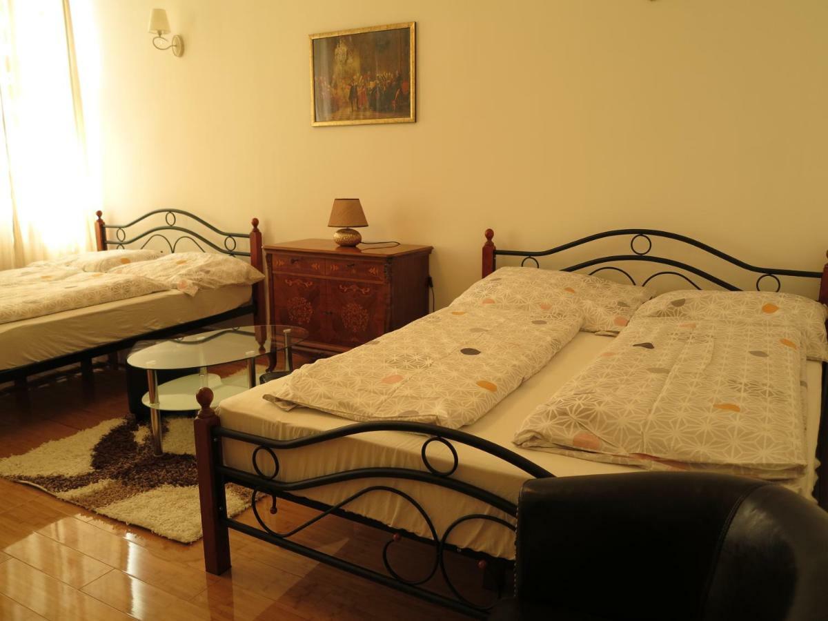 Small Luxury Kapitol Apartment Vienna Luaran gambar
