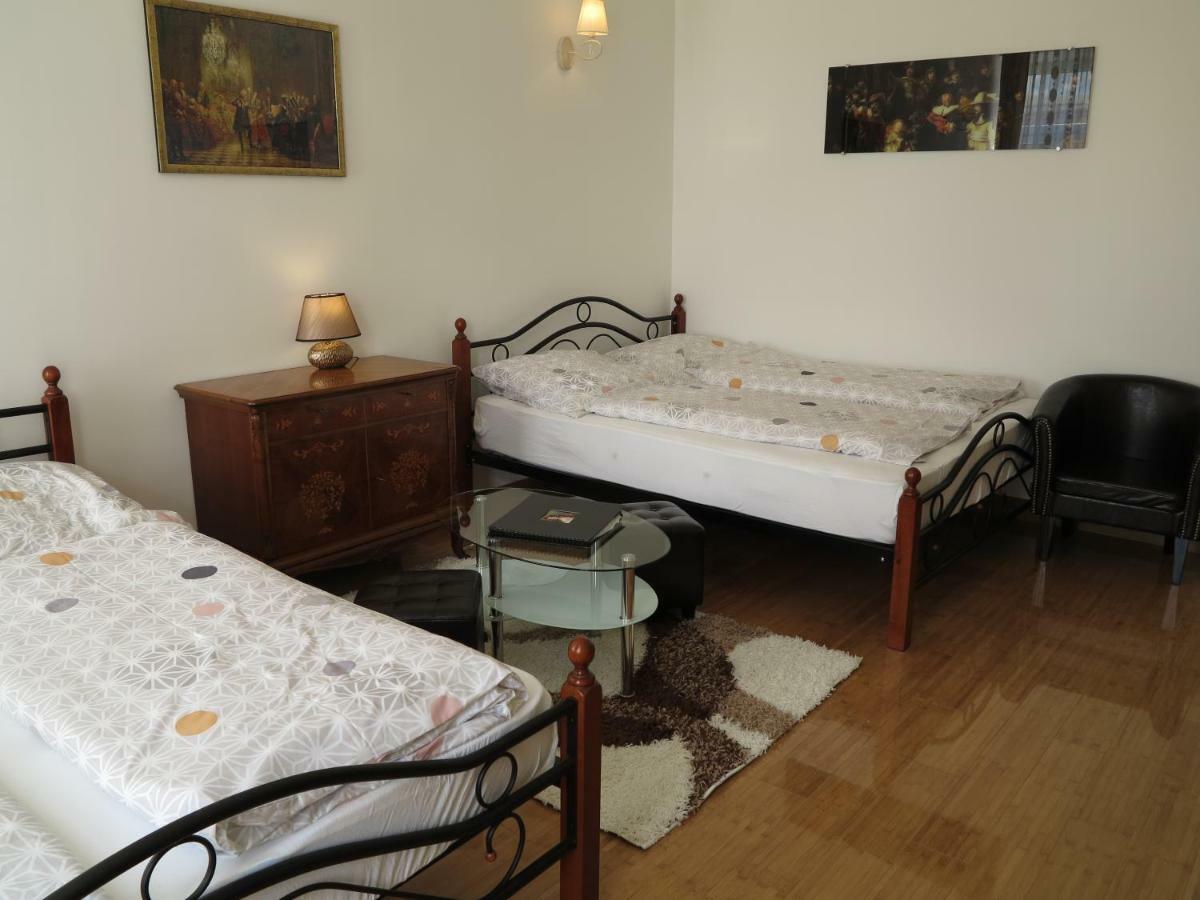 Small Luxury Kapitol Apartment Vienna Luaran gambar