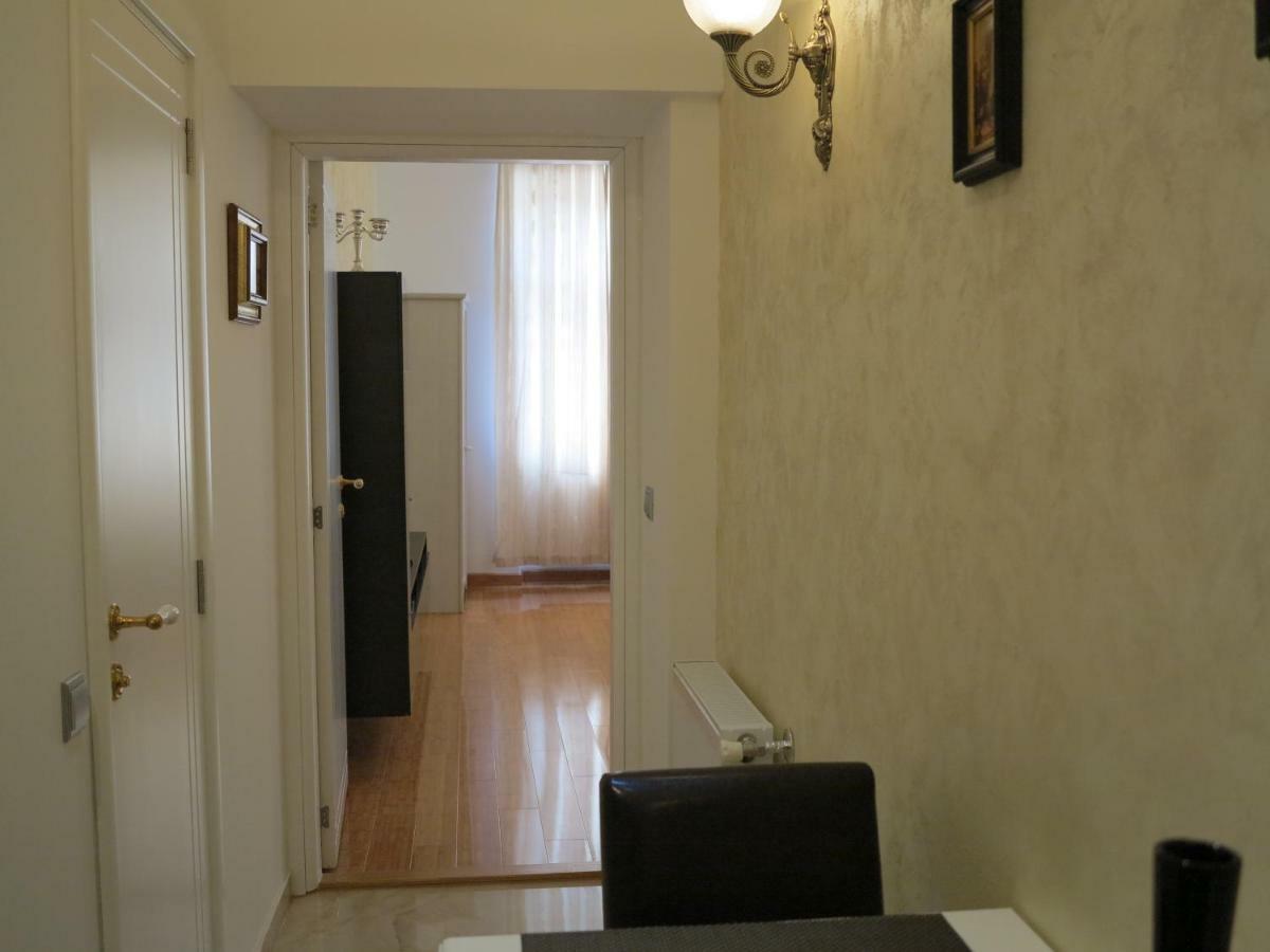 Small Luxury Kapitol Apartment Vienna Luaran gambar
