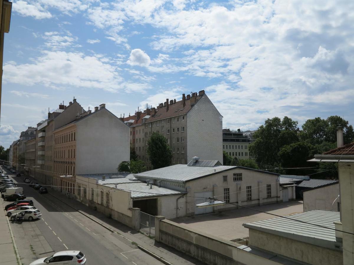Small Luxury Kapitol Apartment Vienna Luaran gambar