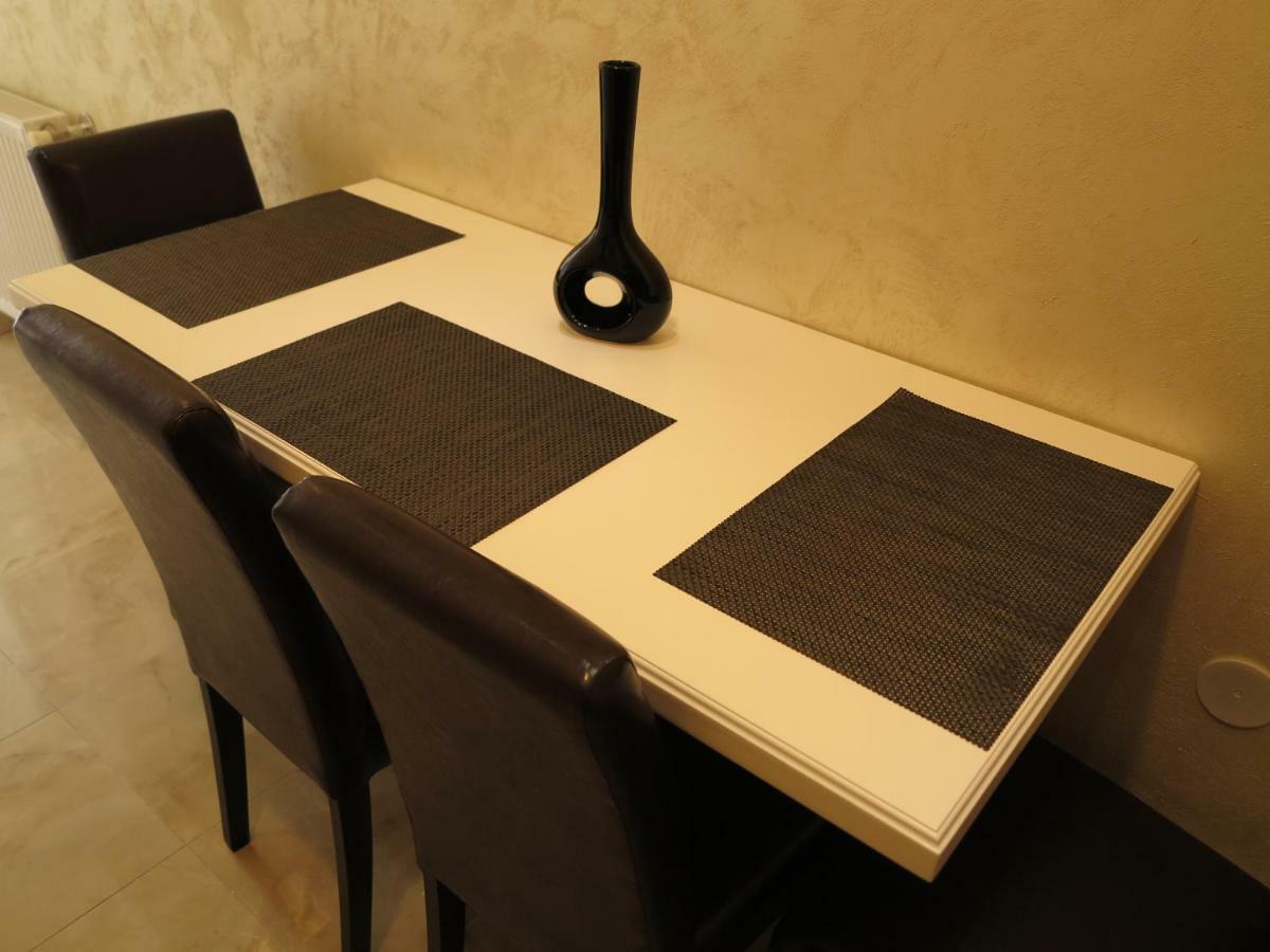 Small Luxury Kapitol Apartment Vienna Luaran gambar