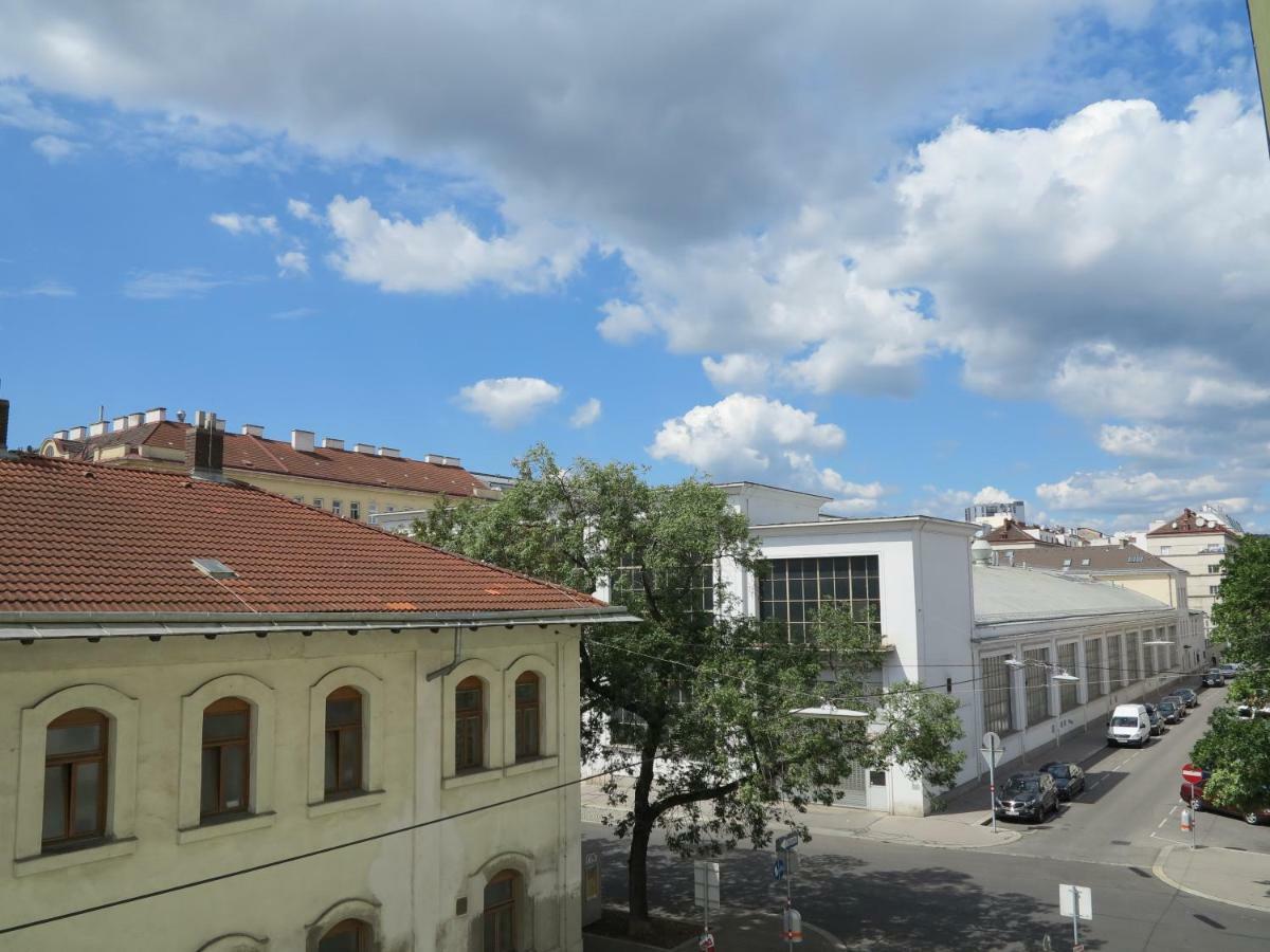 Small Luxury Kapitol Apartment Vienna Luaran gambar