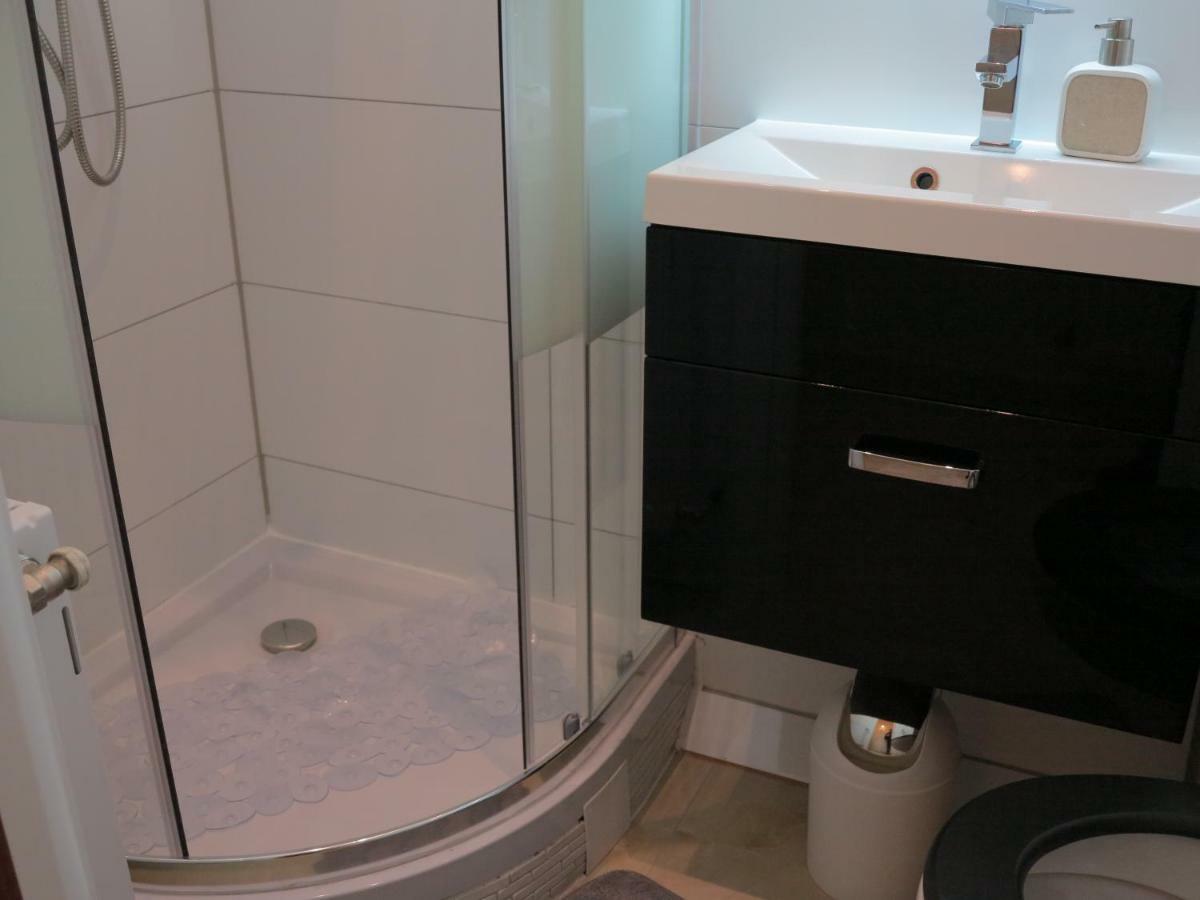 Small Luxury Kapitol Apartment Vienna Luaran gambar